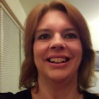 Julie Elston Photo 6