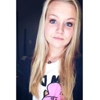 Courtney Hudson Photo 12