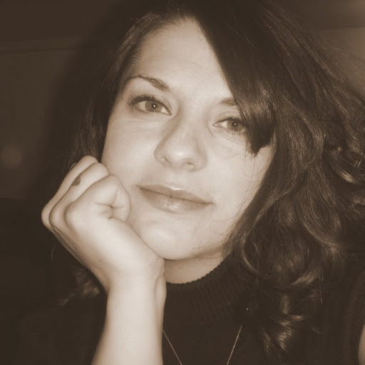 Nicole Riley Photo 30