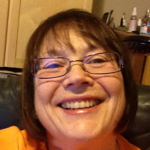Linda Burgess Photo 27