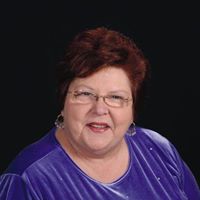 Ellen Reed Photo 23