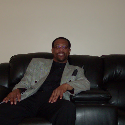 Kenneth Benjamin Photo 24
