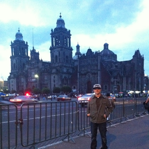 Irving Aguilar Photo 9