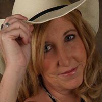 Kelly Tipton Photo 10