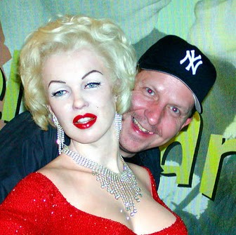 Thomas Dobbs Photo 15