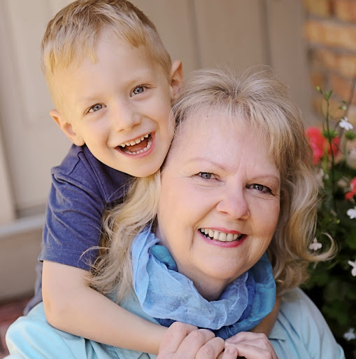 Jennifer Monson Photo 23
