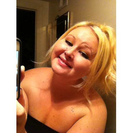 Jennifer Stratton Photo 15