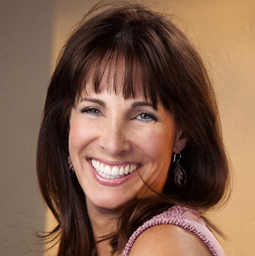 Debbie Davis Photo 5