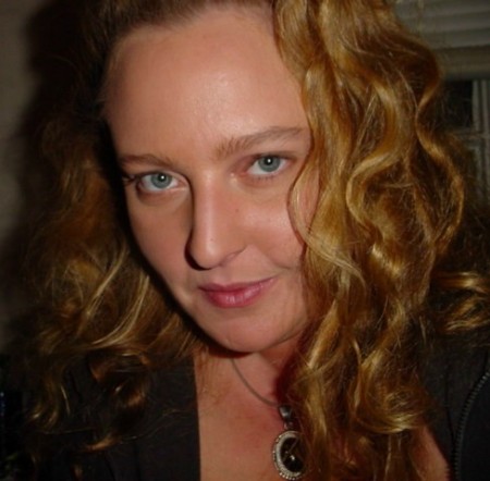 Lisa Stout Photo 21