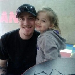 Kyle Singleton Photo 35