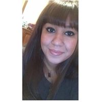 Yesenia Robles Photo 21