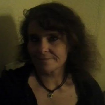 Angela Fox Photo 14