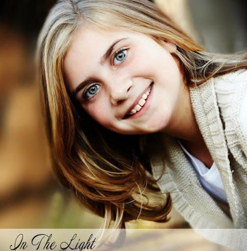 Alicia Anderson Photo 26
