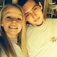 Lindsey Hodges Photo 30