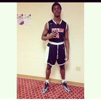 Aaron Robinson Photo 27