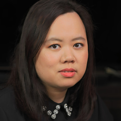 Lilian Nguyen Photo 25