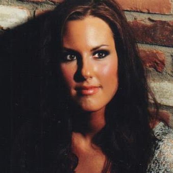 Mary Abraham Photo 27