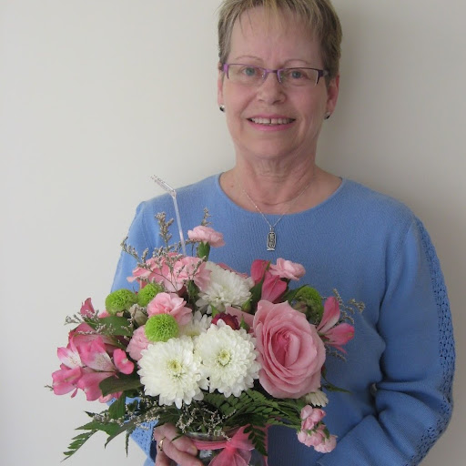 Christine Mackie Photo 11