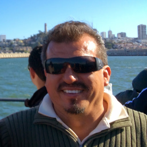 Adrian Flores Photo 31
