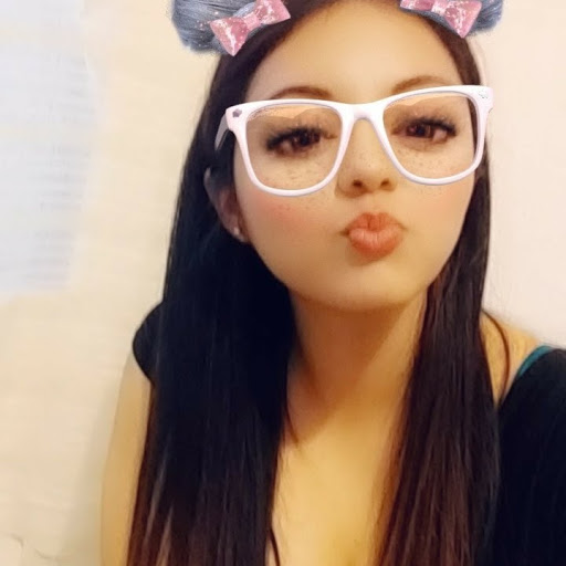 Sandra Villanueva Photo 24