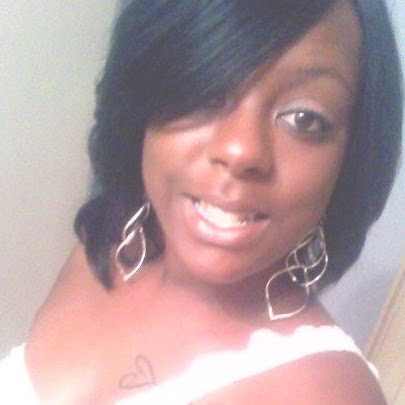 Nicole Lawrence Photo 27