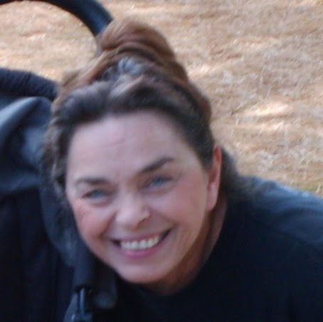 Kim Robbins Photo 23
