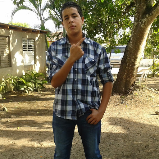 Cesar Vasquez Photo 43