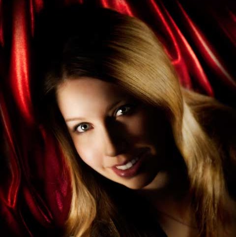 Tiffany Robinson Photo 9