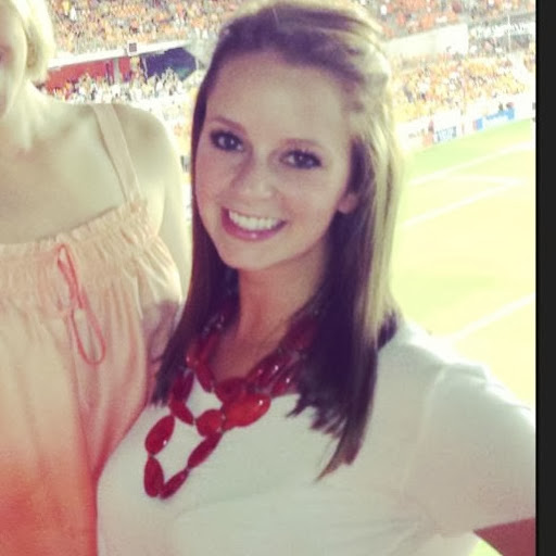 Leah Simmons Photo 34