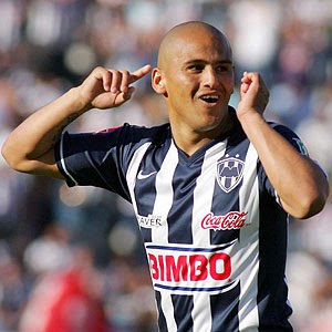 Humberto Suazo Photo 17