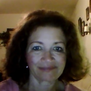 Linda Poole Photo 34