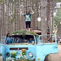 Sarah Friend Photo 37