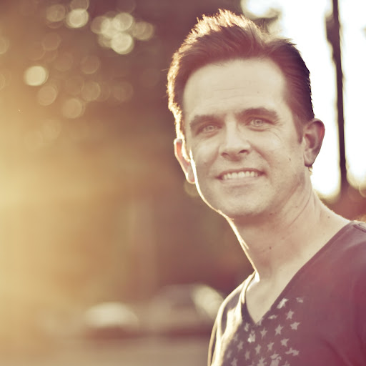 Derek Webster Photo 22