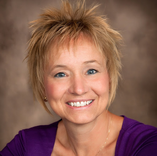 Tami Snyder Photo 6