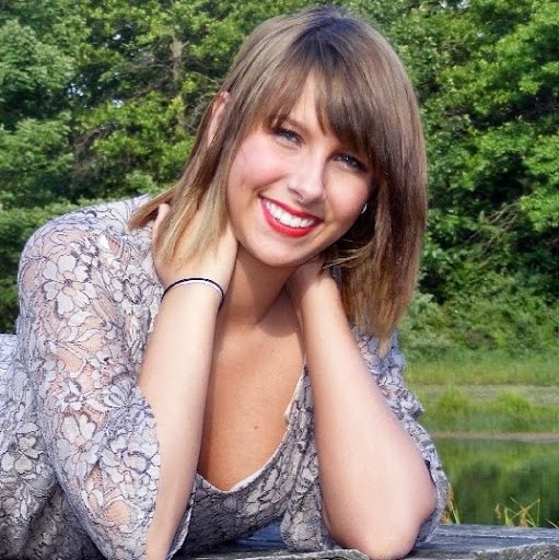 Paige Ward Photo 36