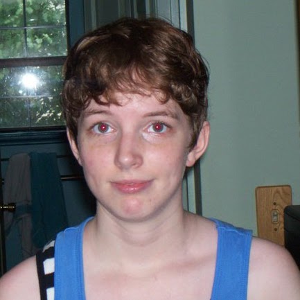 Laura Luke Photo 17