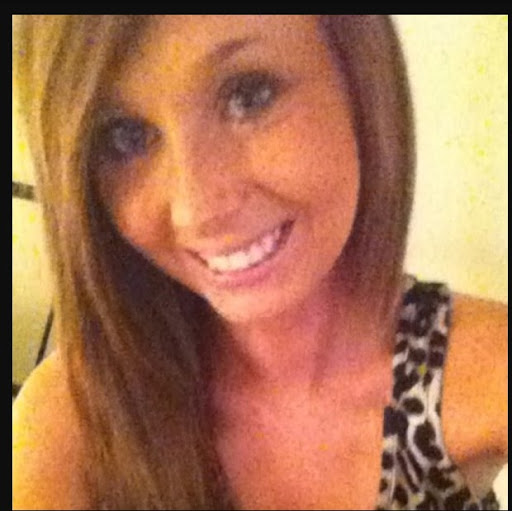 Danielle Farley Photo 21