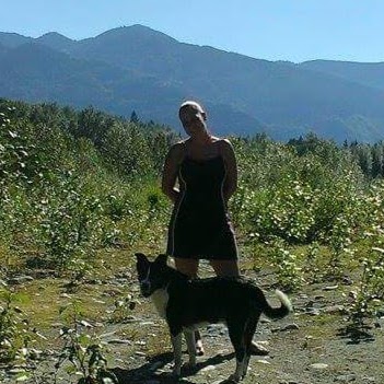 Jennifer Paradis Photo 32