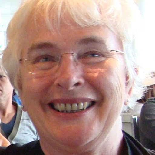 Elizabeth Hagen Photo 28