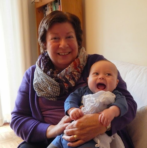 Elizabeth Donald Photo 7