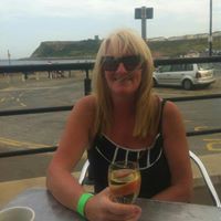 Julie Bruce Photo 31