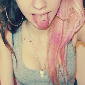 Emily Cherry Photo 32