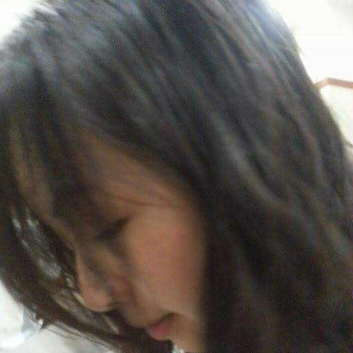 Kristine Ho Photo 15