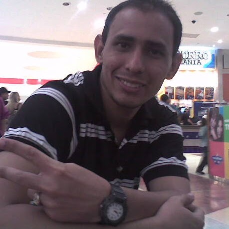 Gustavo Arias Photo 17