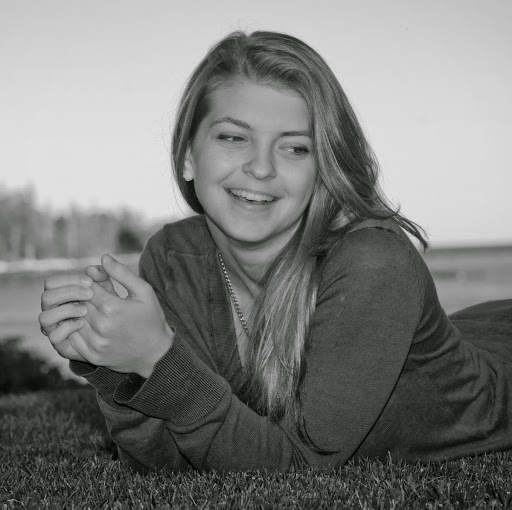 Mary Carlson Photo 34