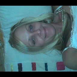 Vicki Berry Photo 19