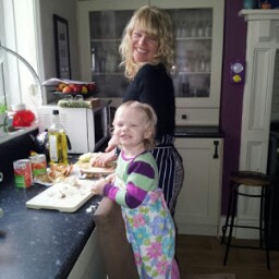 Claudia Mitchell Photo 11