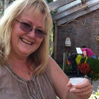 Karen Flowers Photo 39