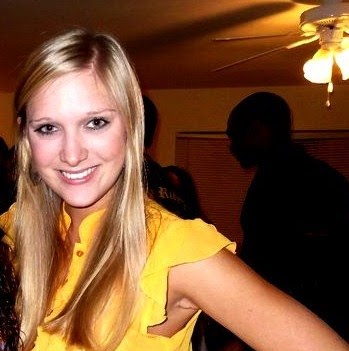 Kelly Sexton Photo 4
