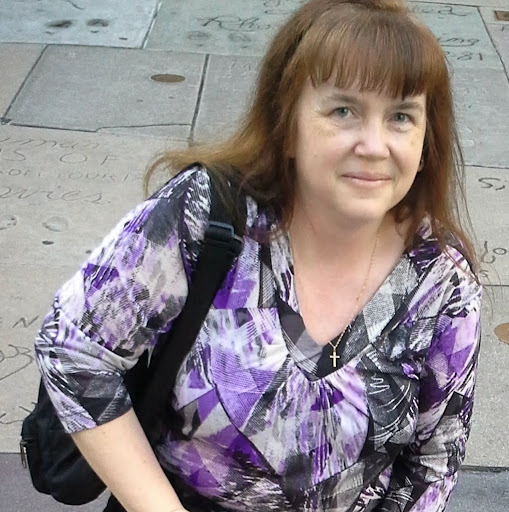 Lisa Thomas Photo 17
